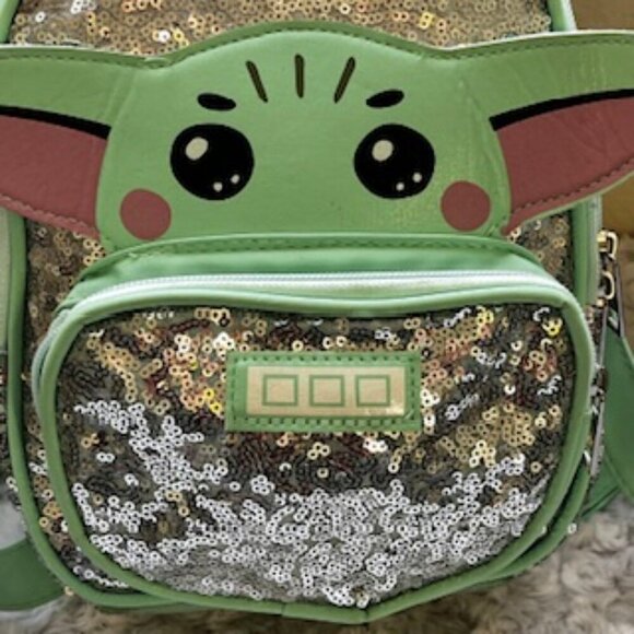 Star Wars Baby Yoda Sequin Mini Backpack Mandalorian Disney - Picture 7 of 12